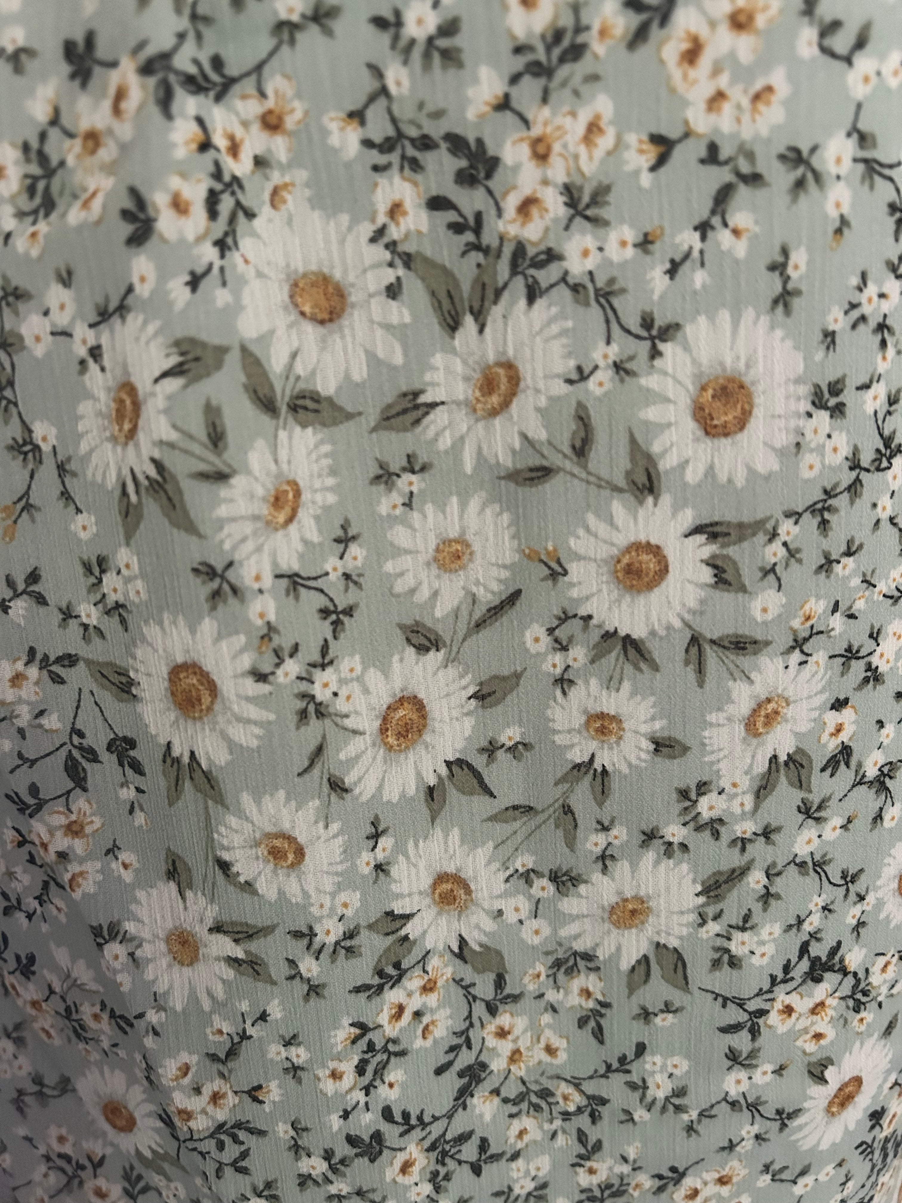 Pretty as a Daisy 3/4 sleeve Blouse