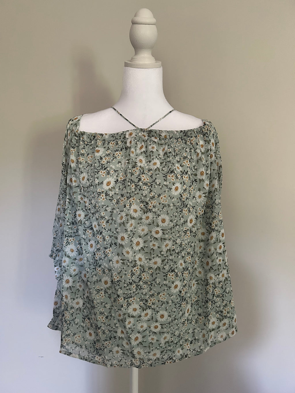 Pretty as a Daisy 3/4 sleeve Blouse